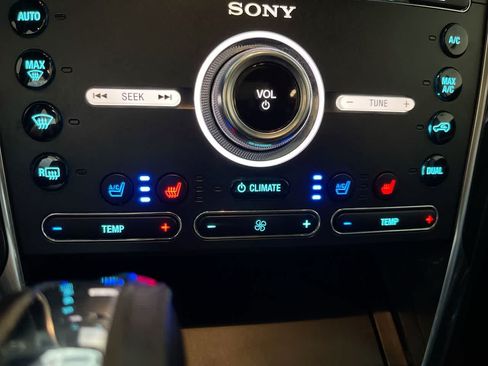 Used 2018 Ford Explorer Sport w/ Equipment Group 401A AWD/4WD image 31