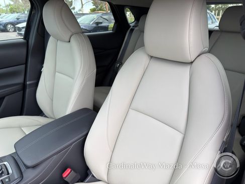 New 2026 MAZDA CX-30 AWD 2.5 S w/ Select Sport Pkg image 12