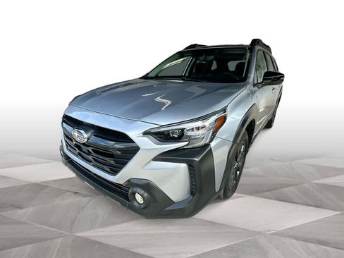 Used 2025 Subaru Outback Onyx Edition XT AWD/4WD image 4