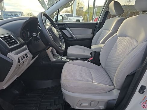 Used 2016 Subaru Forester 2.5i Premium image 14