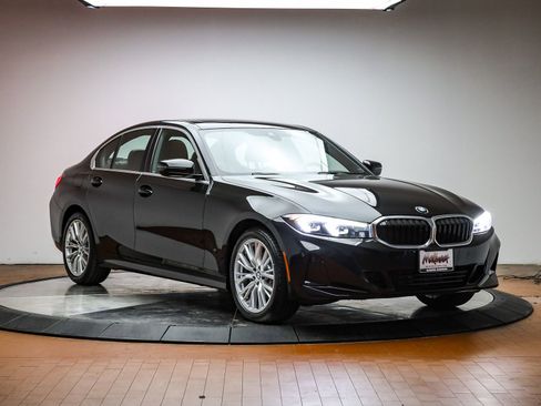Certified 2024 BMW 330i Sedan w/ Convenience Package image 6