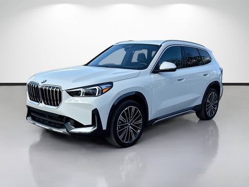 Used 2025 BMW X1 xDrive28i w/ Technology Package image 7