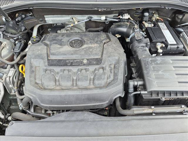 Used 2019 Volkswagen Tiguan SEL Premium R-Line FWD image 24