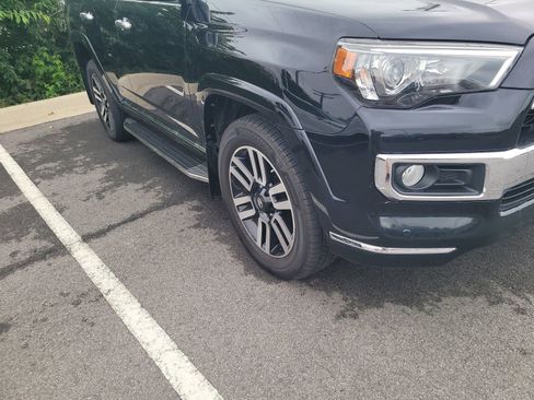 Used 2018 Toyota 4Runner Limited AWD/4WD image 4