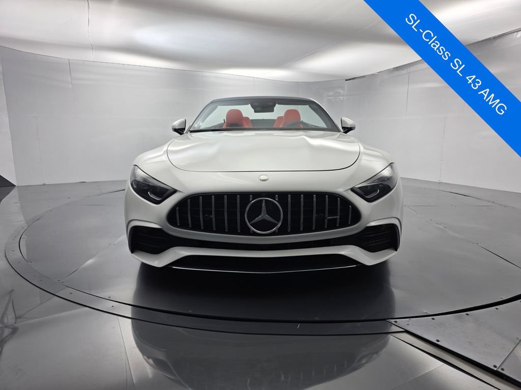 Used 2023 Mercedes-Benz SL 43 AMG image 2