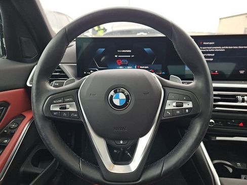 Used 2024 BMW 330i xDrive Sedan w/ Premium Package image 17