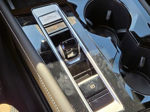 New 2026 Volkswagen Atlas Cross Sport SE image 14