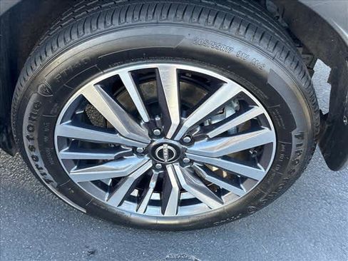 Used 2023 Nissan Kicks SV image 23