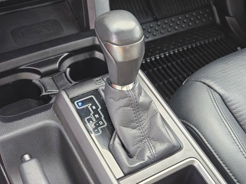 Used 2021 Toyota Tacoma TRD Sport w/ TRD Premium Sport Package AWD/4WD image 27