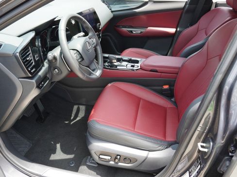Certified 2025 Lexus NX 250 FWD w/ Towing Package (2000 Lbs) image 11