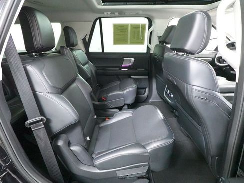 Certified 2025 Ford Expedition Platinum AWD/4WD image 33