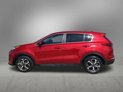 Certified 2022 Kia Sportage LX image 3