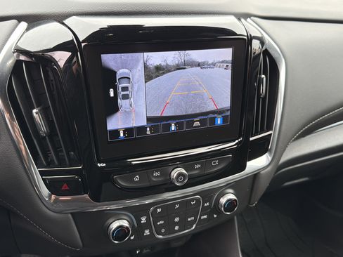 Used 2023 Chevrolet Traverse LT w/ LT Premium Package image 30