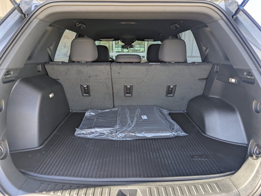 New 2026 GMC Terrain Elevation w/ LPO, Floor Liner Package AWD/4WD image 16