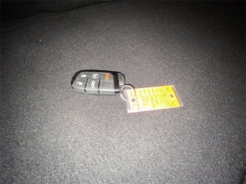 Used 2023 Dodge Charger SXT image 28