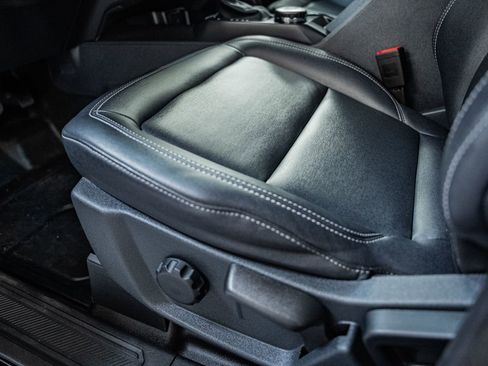 Certified 2025 Ford Bronco Badlands image 40