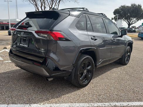 Used 2020 Toyota RAV4 XSE image 3