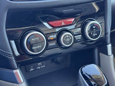 Used 2022 Subaru Forester Limited image 33