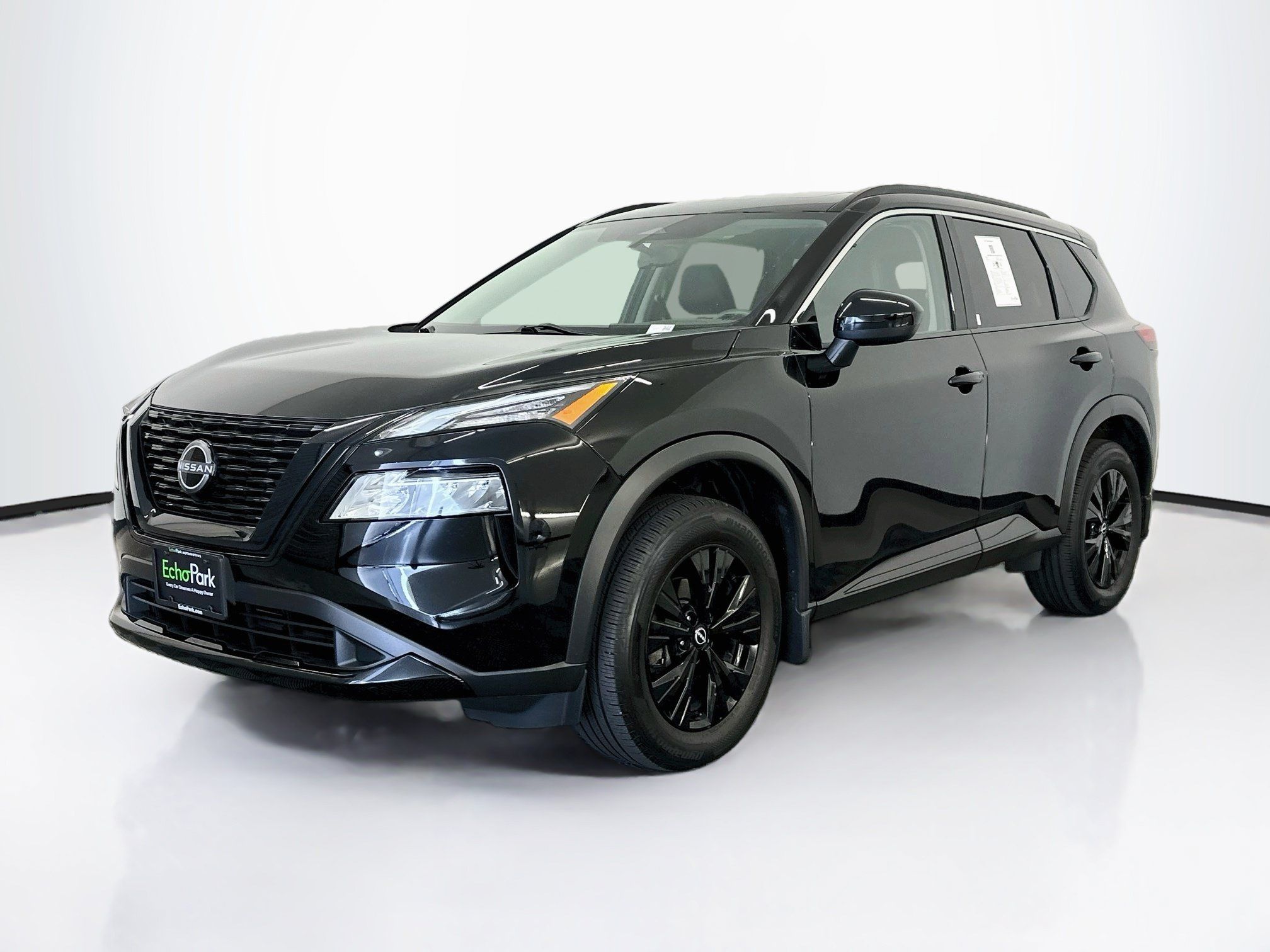 Used 2023 Nissan Rogue SV w/ SV Premium B Package AWD/4WD image 3