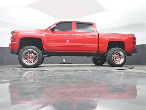 Used 2018 Chevrolet Silverado 1500 LT w/ All Star Edition AWD/4WD image 27