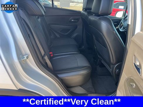 Used 2020 Chevrolet Trax LT w/ LT Convenience Package image 42