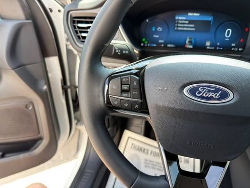 Used 2023 Ford Escape Platinum AWD/4WD image 40