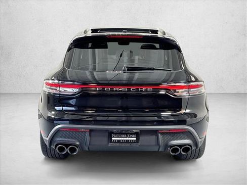 Certified 2026 Porsche Macan AWD/4WD image 10