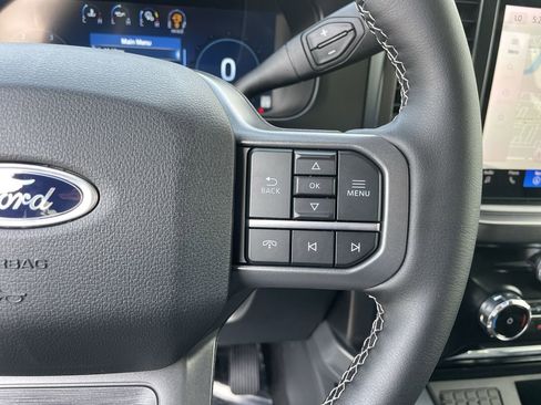 New 2026 Ford F250 Lariat w/ Black Appearance Package AWD/4WD image 30