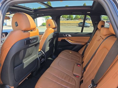 Used 2019 BMW X5 xDrive40i w/ Premium Package 2 AWD/4WD image 20