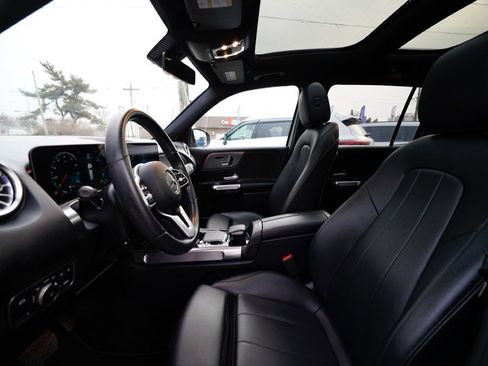 Used 2020 Mercedes-Benz GLB 250 4MATIC image 19