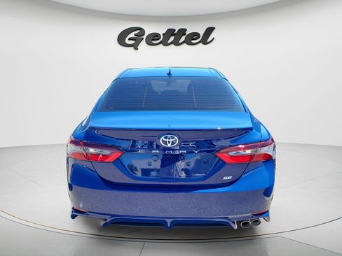 Used 2024 Toyota Camry SE image 4