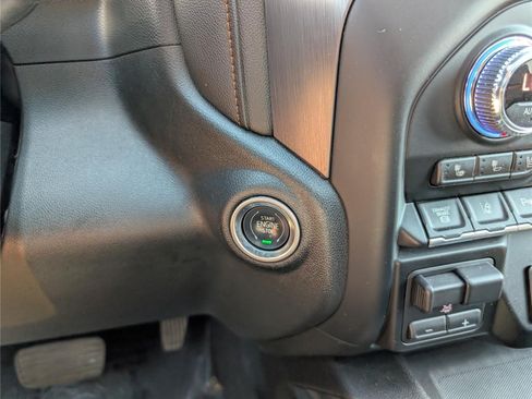 Used 2020 GMC Sierra 2500 AT4 w/ AT4 Premium Package AWD/4WD image 29
