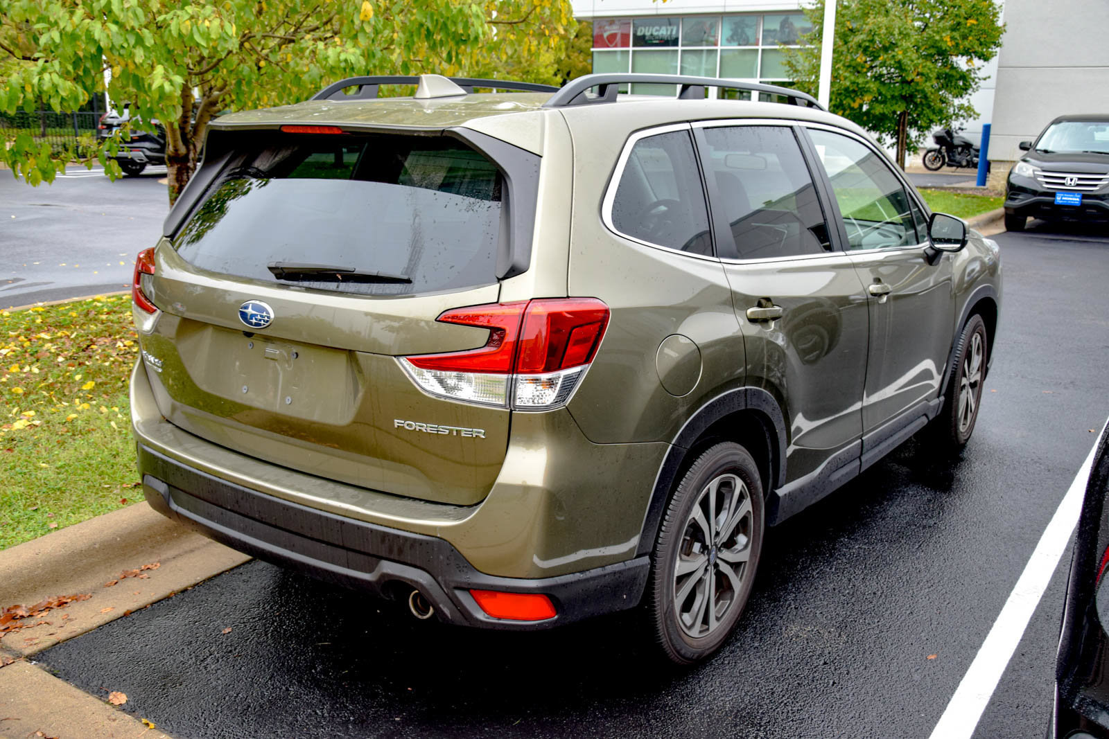 Used 2023 Subaru Forester Limited AWD/4WD image 16