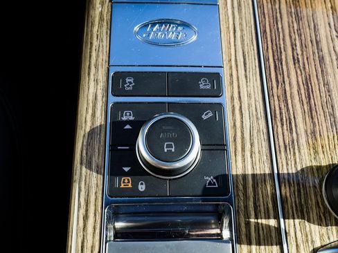 Used 2018 Land Rover Range Rover HSE AWD/4WD image 19