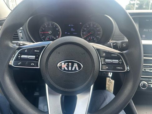 Used 2020 Kia Optima LX image 10