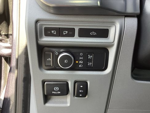 Used 2021 Ford F150 Lariat w/ Equipment Group 502A High AWD/4WD image 34