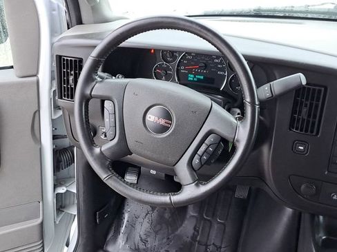 Used 2022 GMC Savana 3500 w/ Power Convenience Package image 17