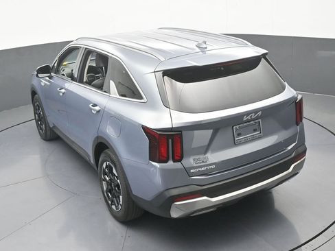 Used 2025 Kia Sorento S FWD image 50