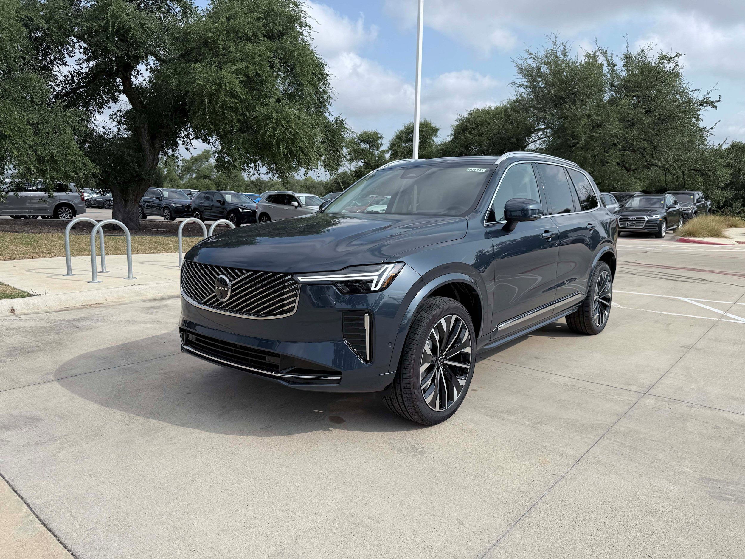 New 2026 Volvo XC90 B6 Ultra w/ Protection Package Premier AWD/4WD image 2