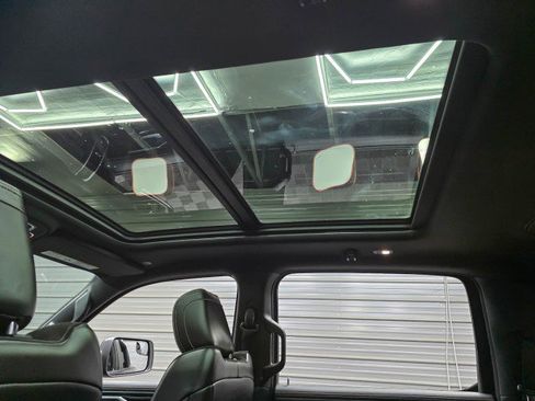 Used 2019 RAM 1500 Laramie w/ Sport Appearance Package AWD/4WD image 20