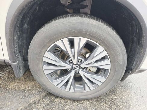 Used 2023 Nissan Rogue SV AWD/4WD image 16