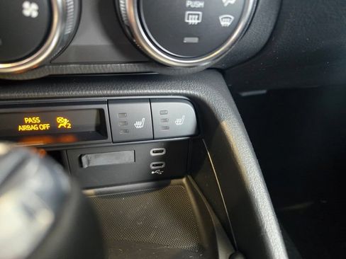 Used 2025 MAZDA MX-5 Miata Grand Touring RWD image 18