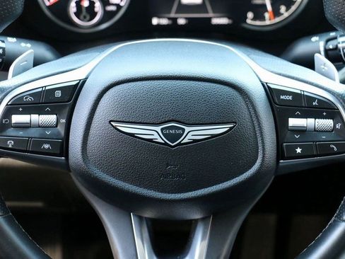 Used 2025 Genesis G70 2.5T image 23