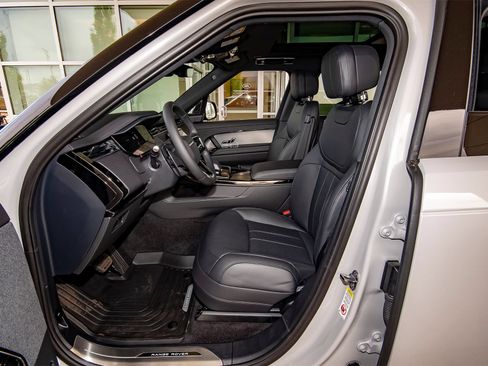 New 2026 Land Rover Range Rover Sport SE AWD/4WD image 35