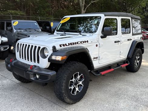Used 2023 Jeep Wrangler Unlimited Rubicon w/ Cold Weather Group AWD/4WD image 3