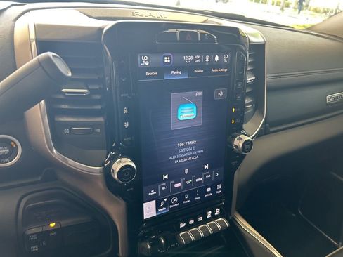 Used 2024 RAM 2500 Laramie w/ Towing Technology Group AWD/4WD image 7