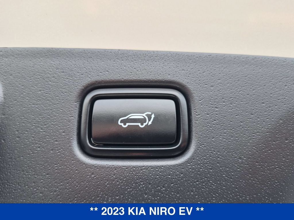 Used 2023 Kia Niro Wave w/ Wave Preserve Package FWD image 35