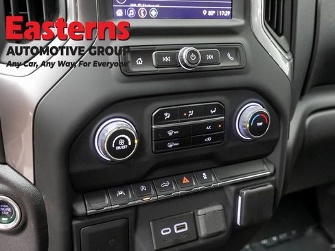 Used 2024 Chevrolet Silverado 1500 Custom AWD/4WD image 18