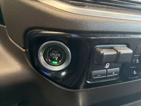 Used 2022 Chevrolet Silverado 1500 LTZ w/ LTZ Convenience Package II image 21