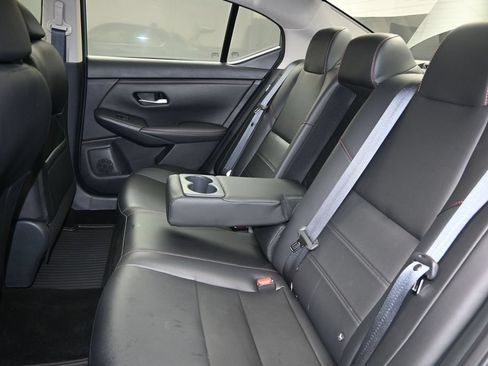 Used 2025 Nissan Sentra SR w/ SR Premium Package FWD image 19